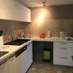Strandnahes Haus Lolinka Mit Schattiger Terrasse By Interhome בית נופש ביבינייה