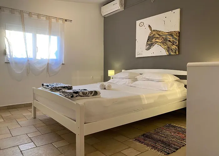 Strandnahes Haus Lolinka Mit Schattiger Terrasse By Interhome *
