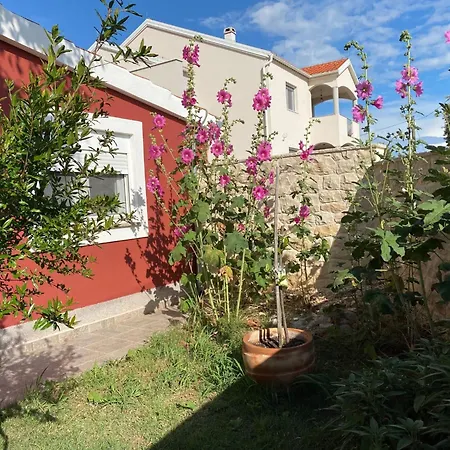 Prázdninový dům Strandnahes Haus Lolinka Mit Schattiger Terrasse By Interhome