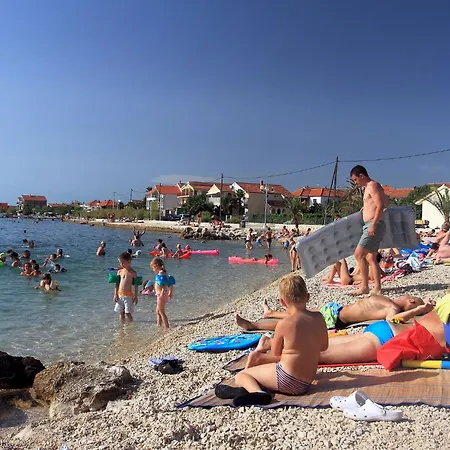 Strandnahes Haus Lolinka Mit Schattiger Terrasse By Interhome * Bibinje